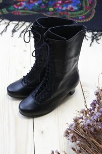 buty-damskie-ludowe-2.webp