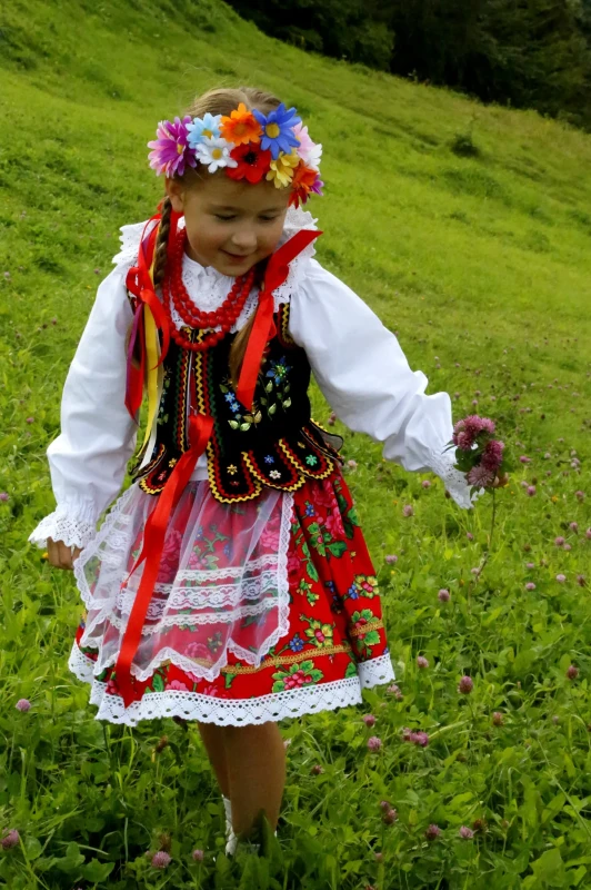 Strój ludowy dziecięcy_2023_09_03_2410.webp