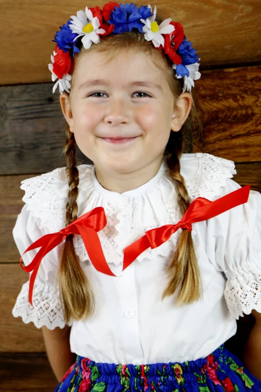 Strój ludowy dziecięcy_2023_09_01_2309.webp